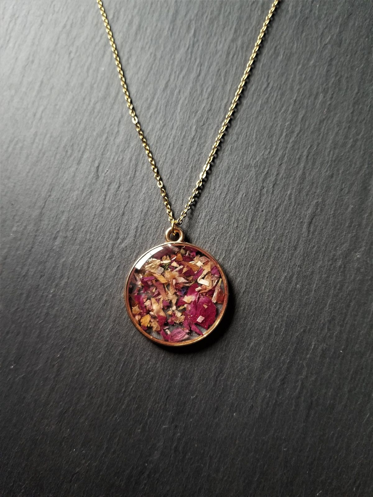 Handmade Resin Pendant Necklace - Custom Jewelry Pakistan