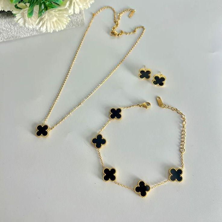 Leaf Clover Jewelry Set
