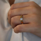 Elle Ring