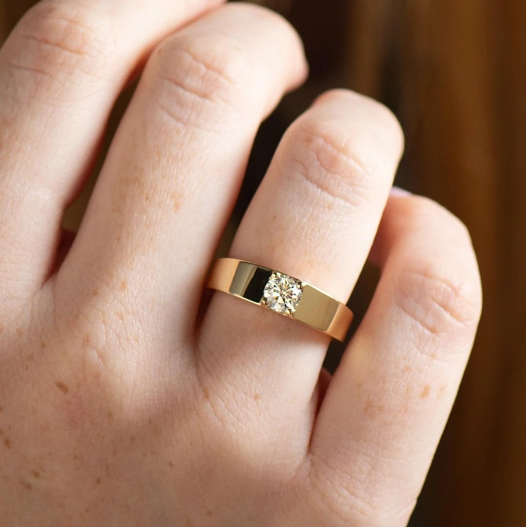Elle Ring