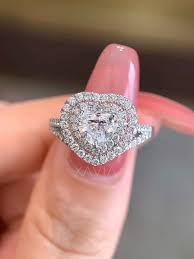 Heart Cut Lasso Ring