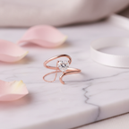 Heart cut lasso ring romantic aesthetic photo