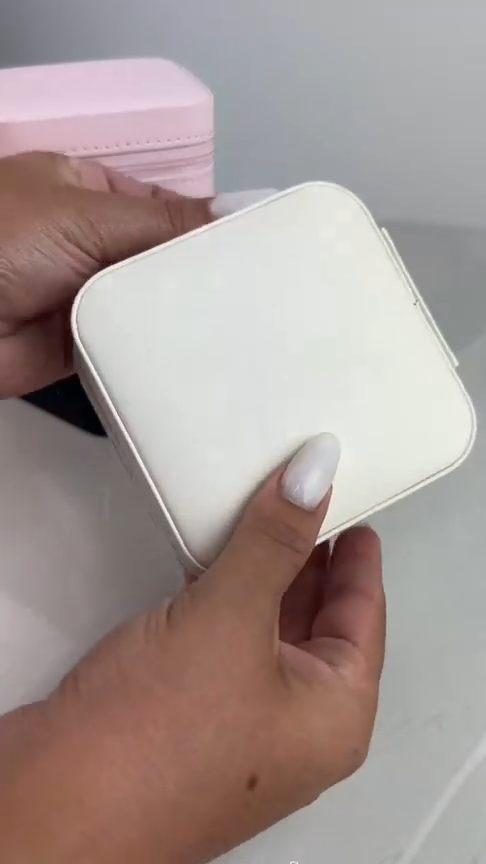 Elegant Jewelry Gift Bag