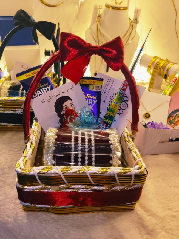Mini eid gift basket